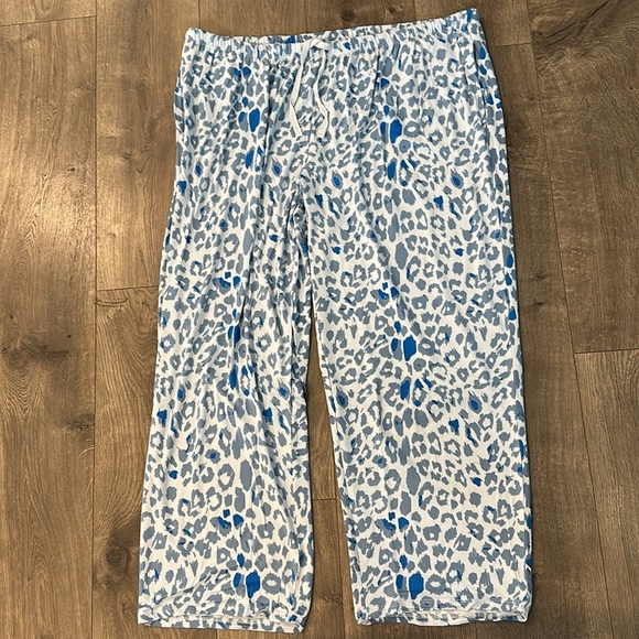 Badgley Mischka Sky Leopard Pajamas - Picture 5 of 8